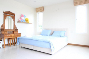  Uncle House Krabi  Краби Ной